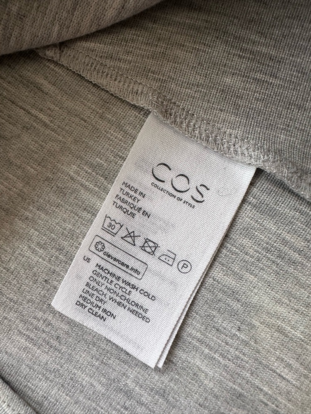 COS Women’s Sleeveless Turtleneck Top Size 2 Light Gray Stretch Minimalist - Picture 5 of 9